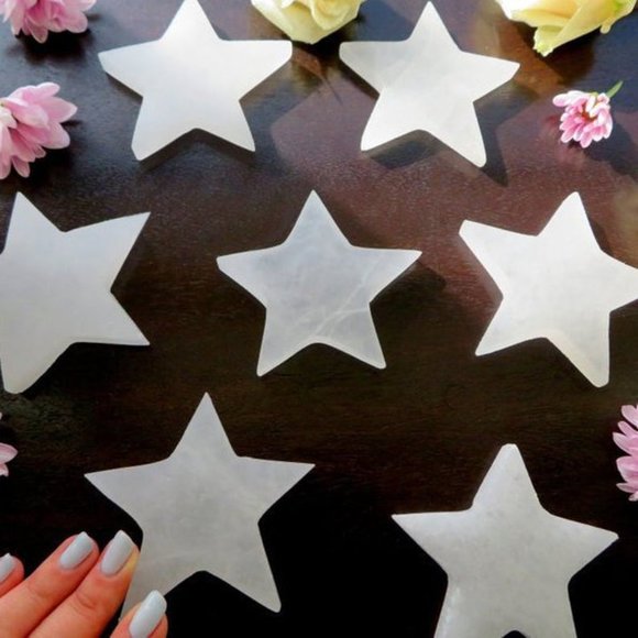 Selenite Star carving - Picture 2 of 2